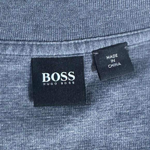 Stunning *HUGO BOSS* men’s l/s lightweight casual business 1/4 zip shirt - L - Picture 3 of 3